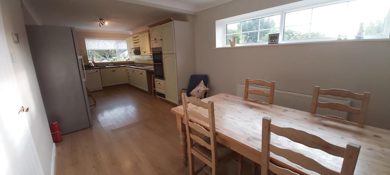Willow Northallerton, 1 Bedroom, Cosy Stopover, Dogs Free Holiday home *