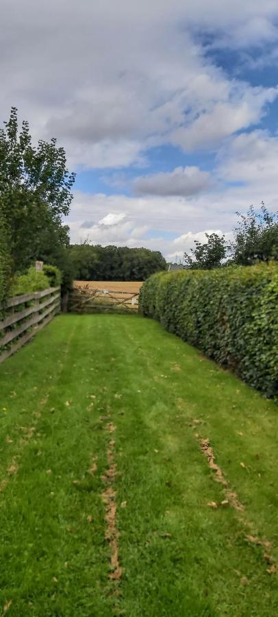 Willow Northallerton, 1 Bedroom, Cosy Stopover, Dogs Free Holiday home